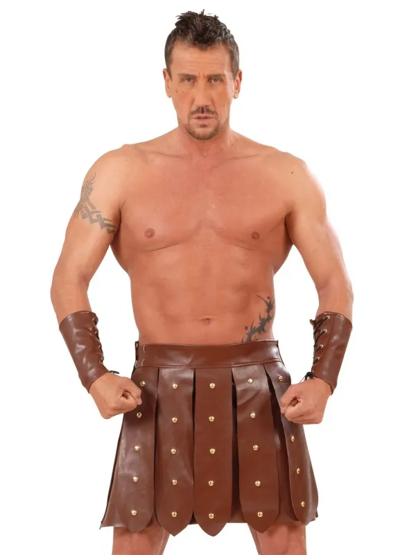 Ensemble gladiateur homme : jupe simili cuir et brassards