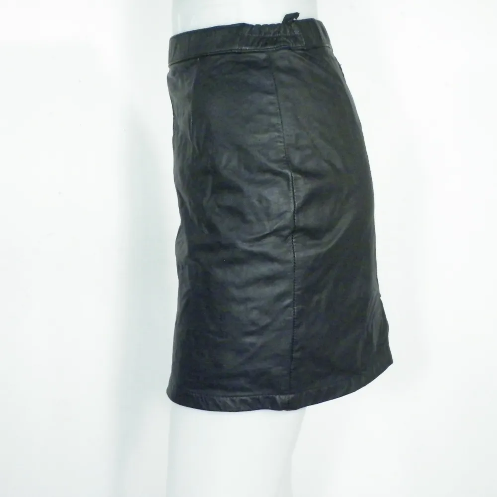 Jupe en Cuir Noire BROADWAY Taille Estimée 36.