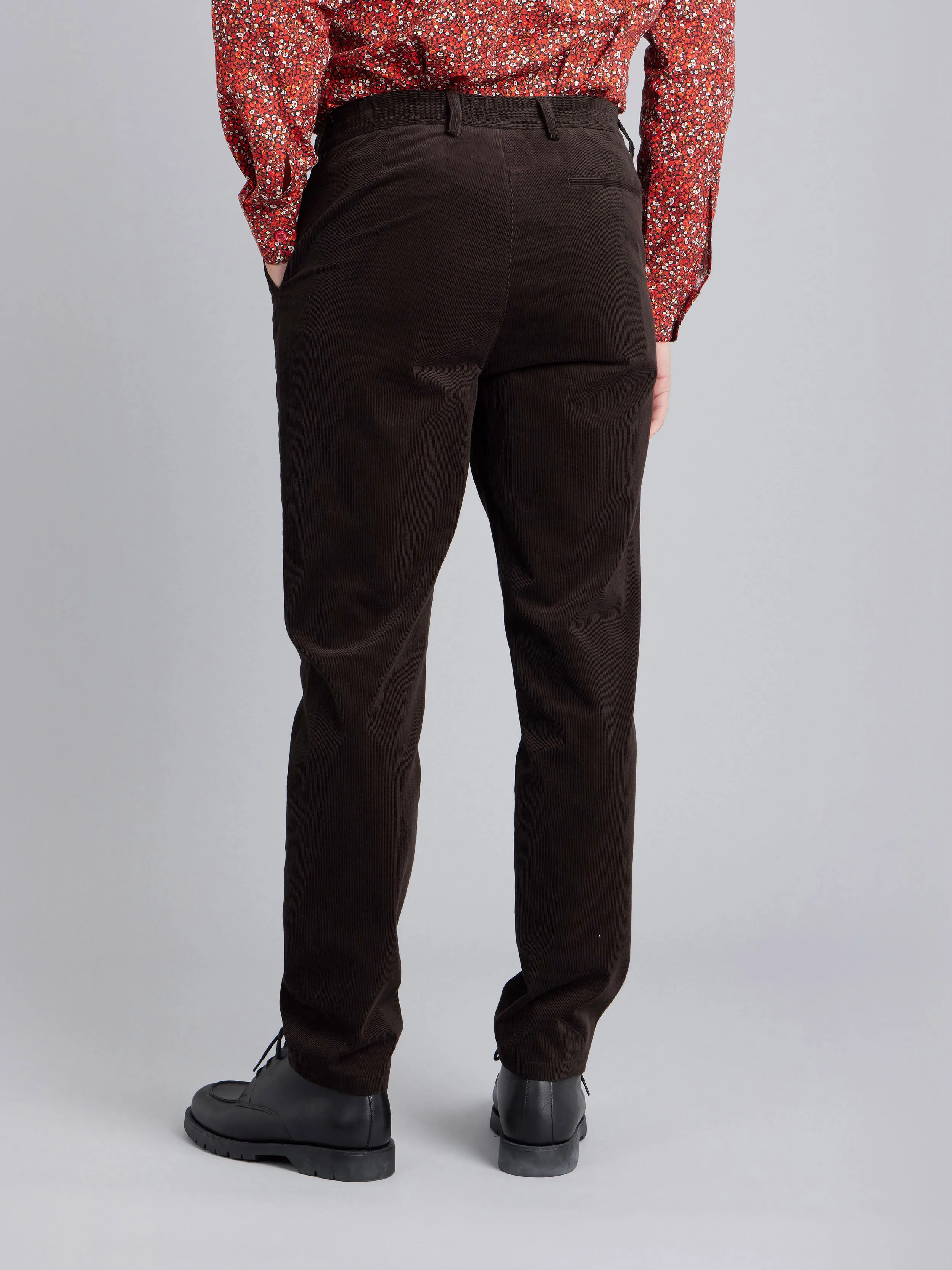 pantalon Noamm en velours marron