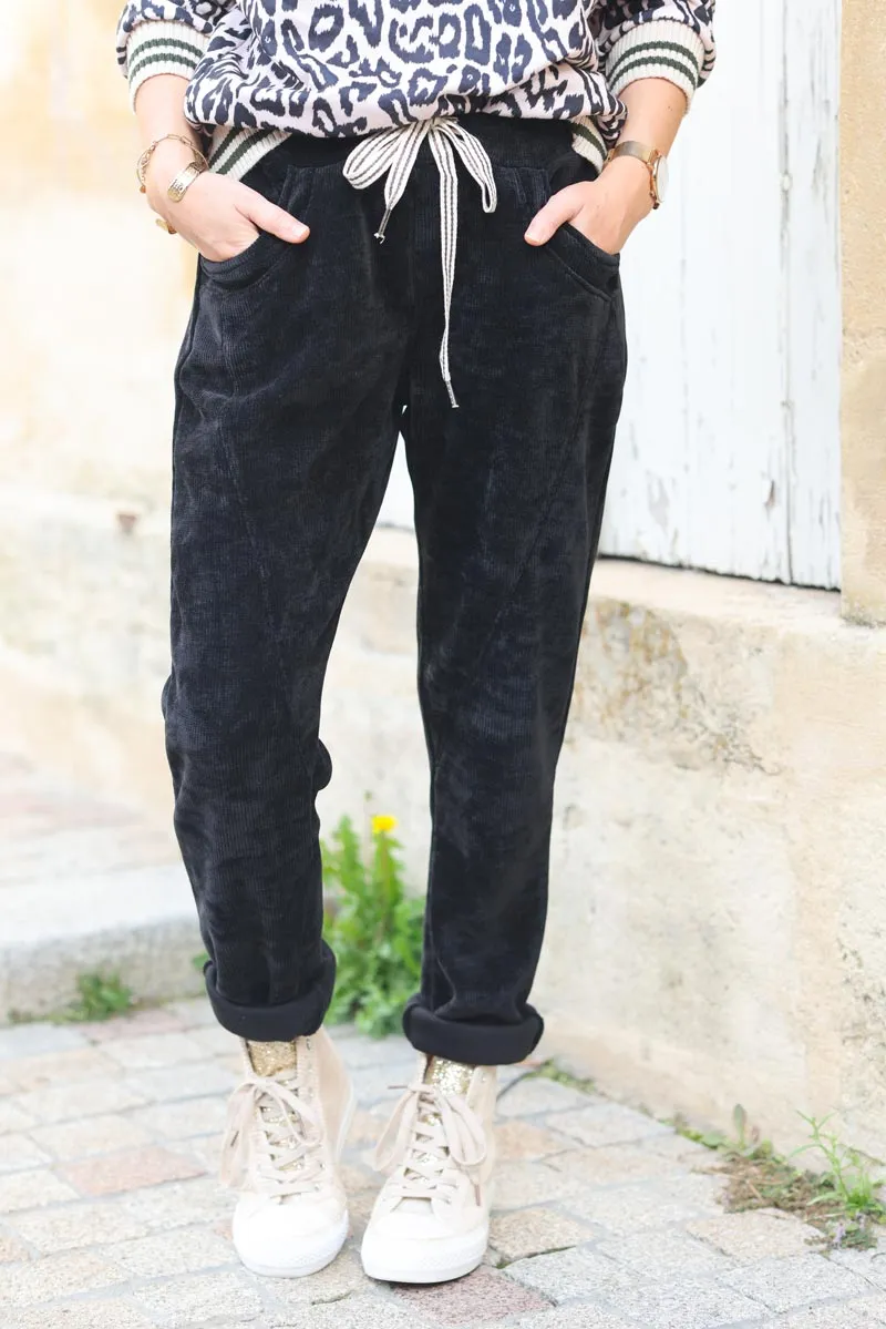 Pantalon noir confort et stretch en velours côtelé doux